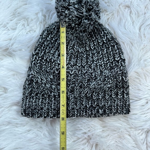 Rebecca Minkoff • Marled Grey Knitted Pom Pom Beanie - Picture 7 of 10